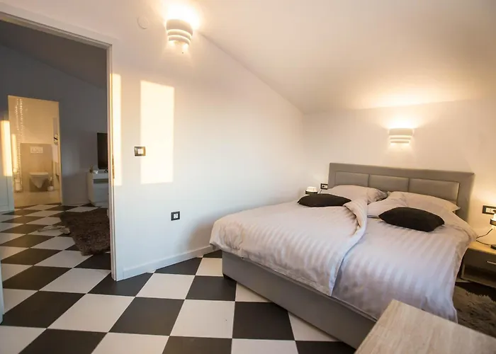 Black & White Apartment Rovinj