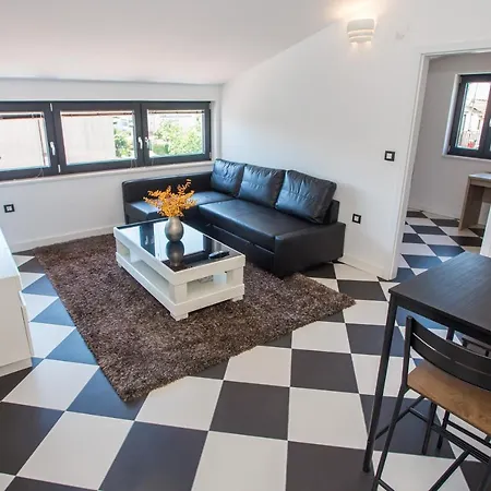 Black & White Apartment Rovinj Exterior photo